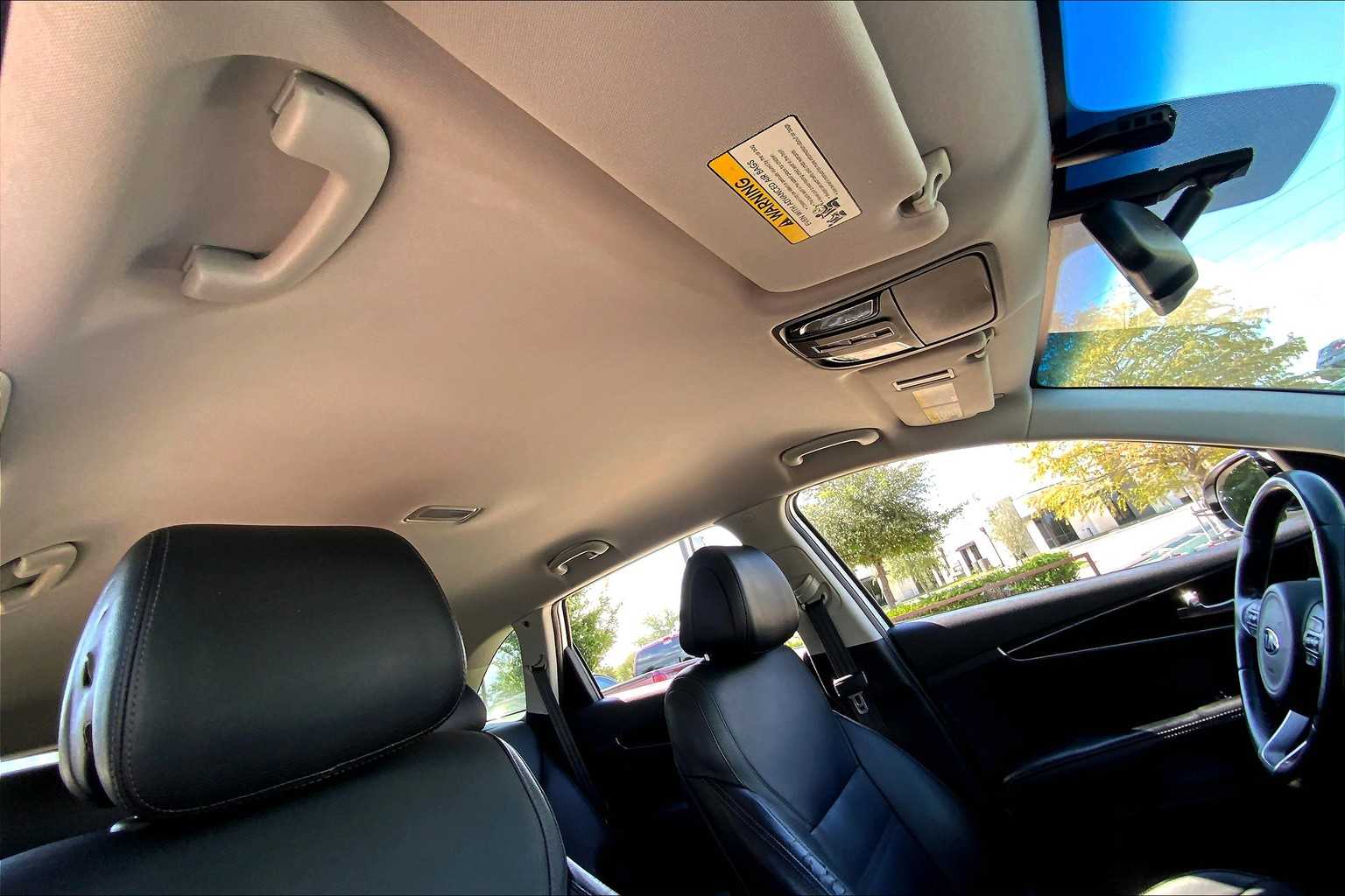 2016 Kia Sorento EX photo 9