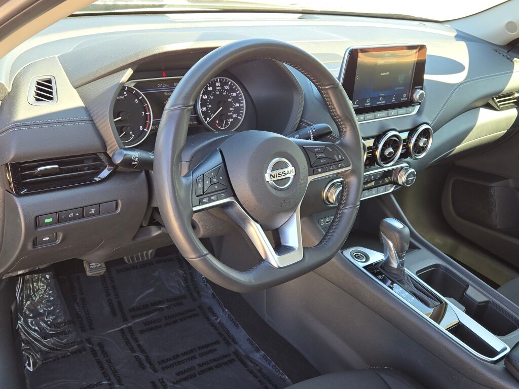 2023 Nissan Sentra SV photo 17