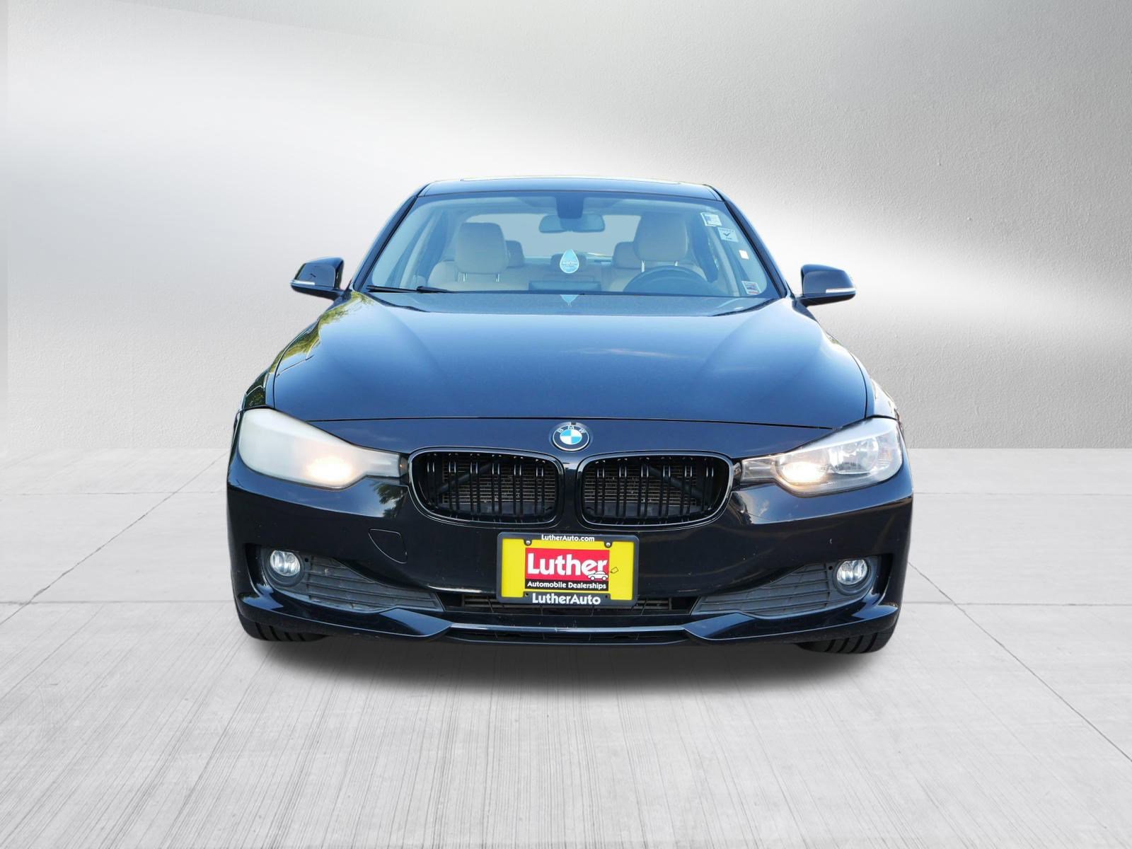 Used 2014 BMW 3 Series 320i with VIN WBA3C3G52ENS69423 for sale in Saint Paul, MN