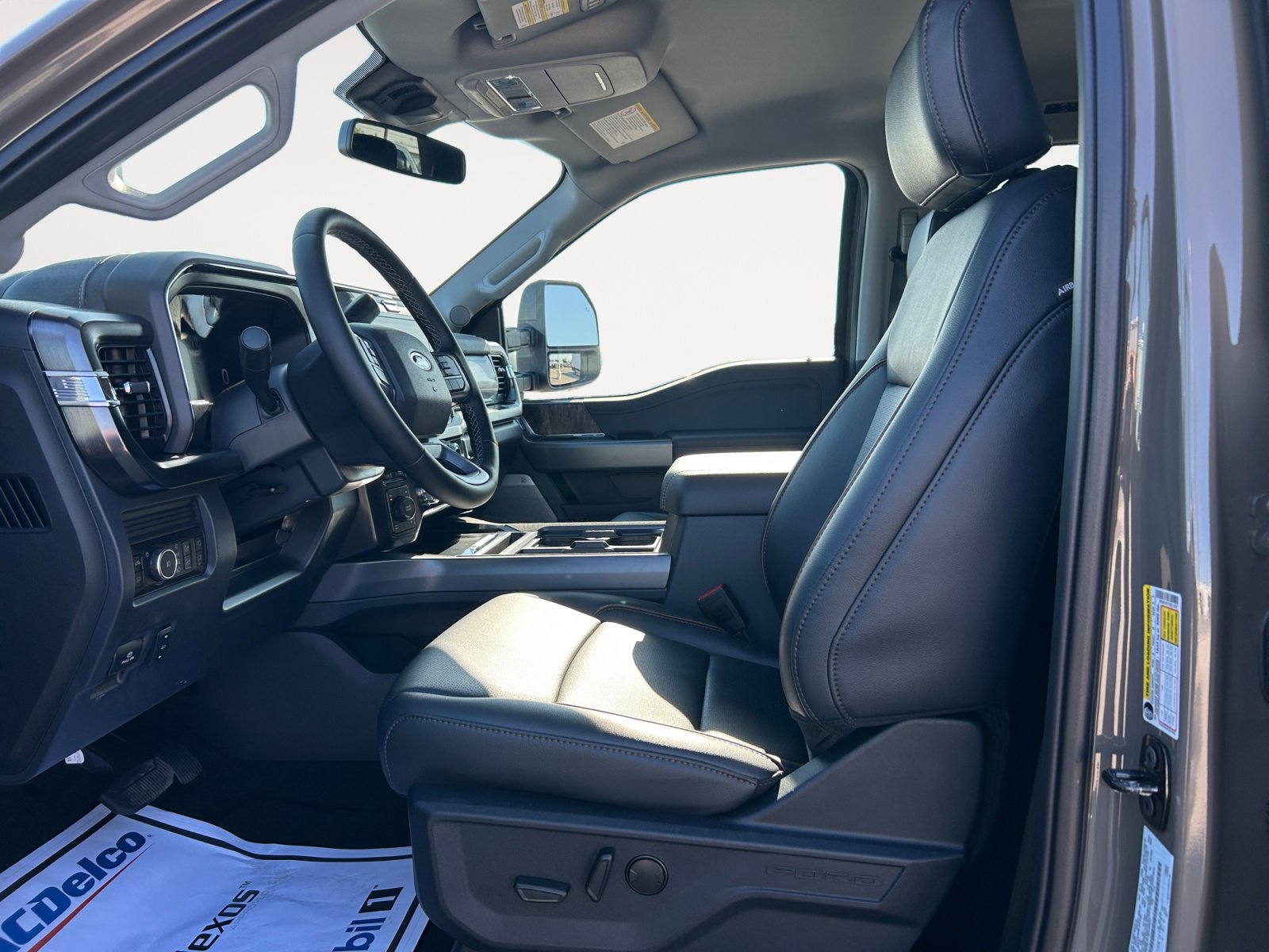 2026 Ford F-350 Lariat photo 16