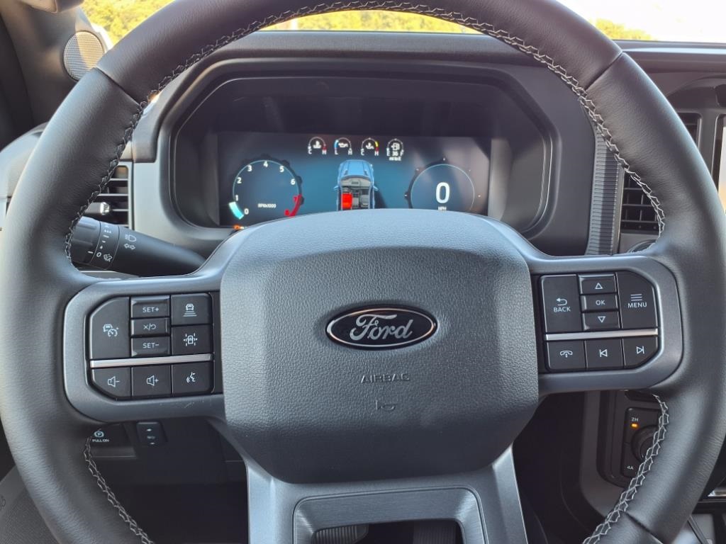 2025 Ford F-150 Lariat photo 17
