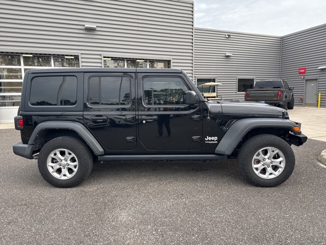 2021 Jeep Wrangler Unlimited Islander photo 2