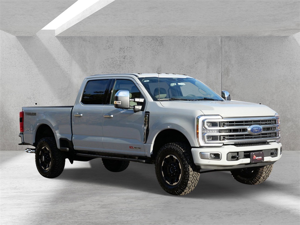 2025 Ford F-350 Super Duty Platinum's photo