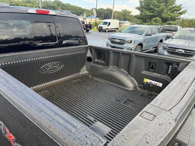 2023 Ford F-150 XLT photo 8