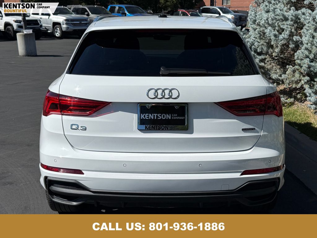 2025 Audi Q3 S line Premium photo 7