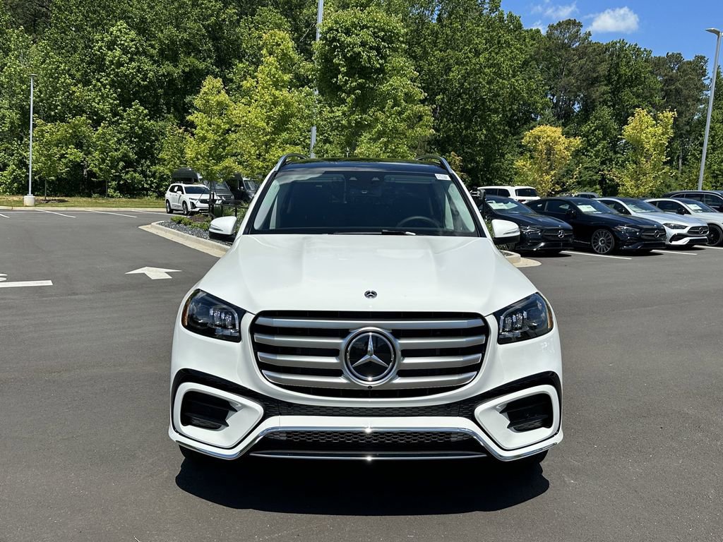2025 Mercedes Benz GLS 450 4MATIC photo 3