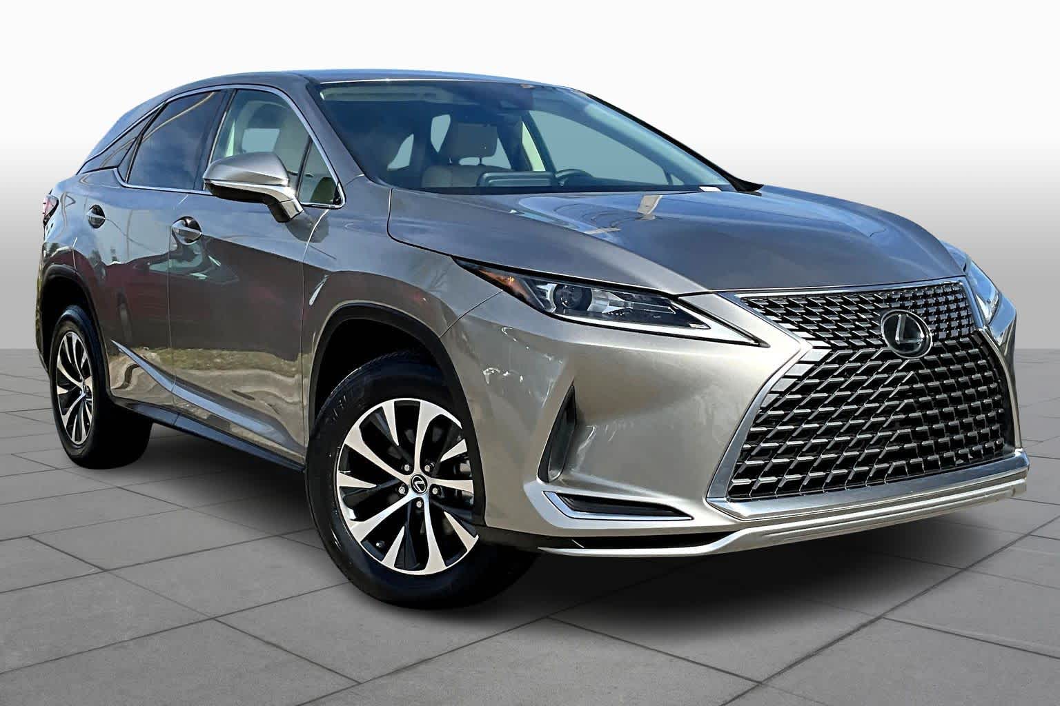 2022 Lexus RX photo 2