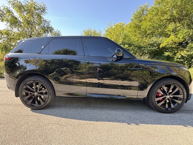 2025 Land Rover Range Rover Sport SE photo 5