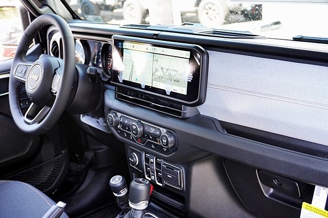 New 2025 Black Clear-Coat Exterior Paint Jeep Sport S image 14