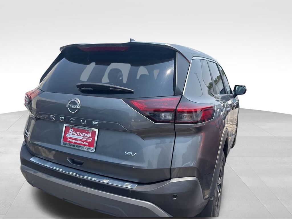 2023 Nissan Rogue SV photo 10