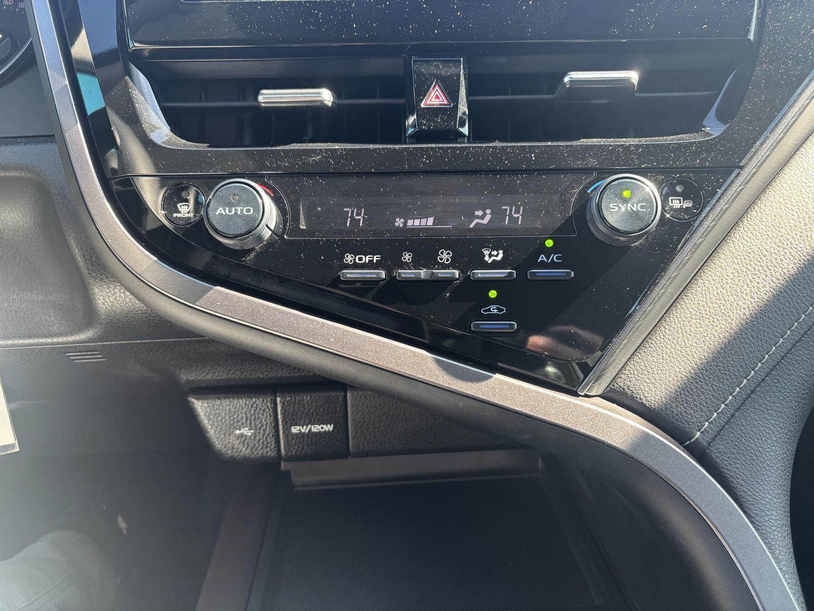 2023 Toyota Camry SE photo 24