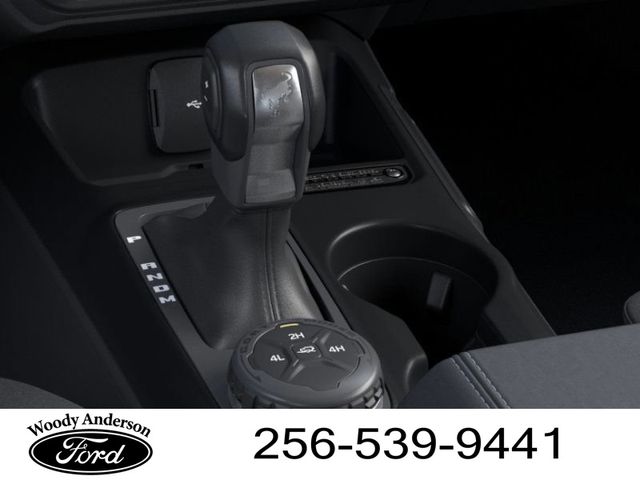 2025 Ford Bronco Outer Banks photo 13