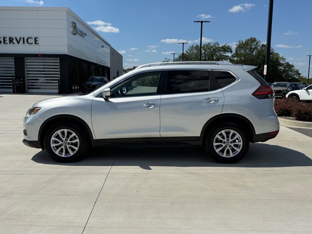 2020 Nissan Rogue SV photo 8