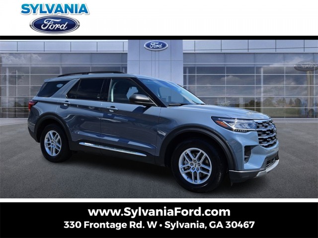 2025 Ford Explorer Active's photo