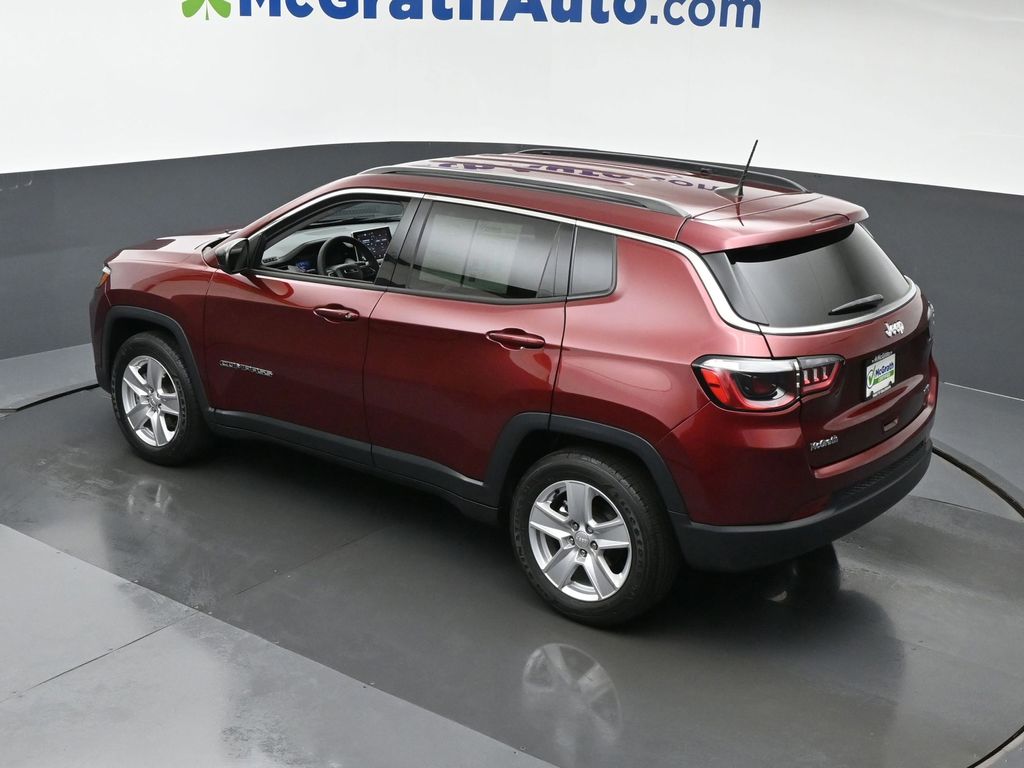 2022 Jeep Compass Latitude photo 17