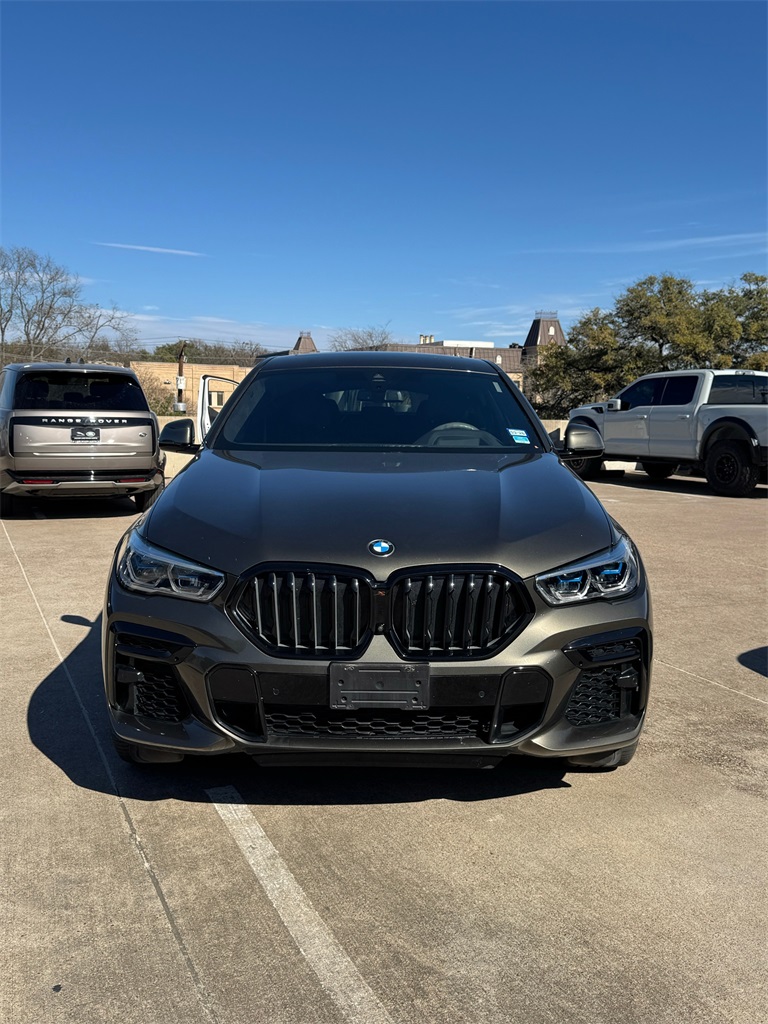 2023 BMW X6 40i's photo