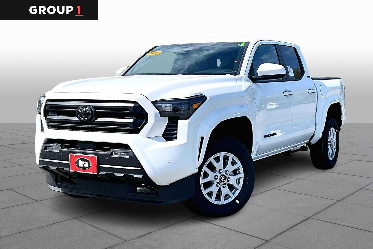 2025 Toyota Tacoma SR5's photo