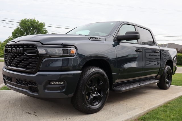 2025 Ram 1500 Tradesman Night Edition photo 4