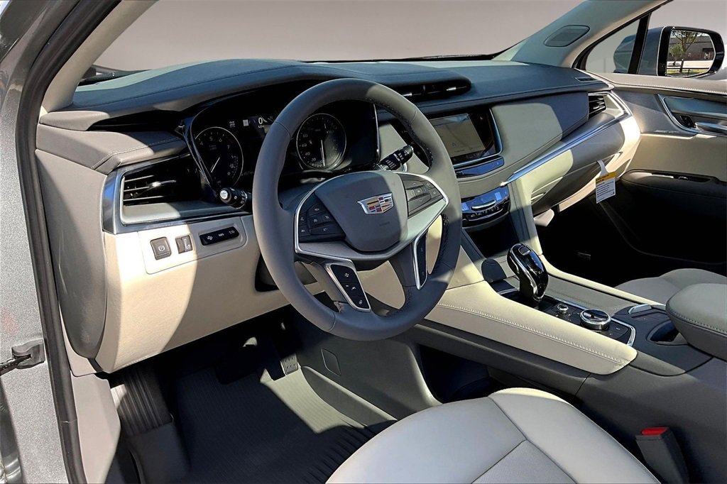 2025 Cadillac XT5 Premium Luxury photo 4