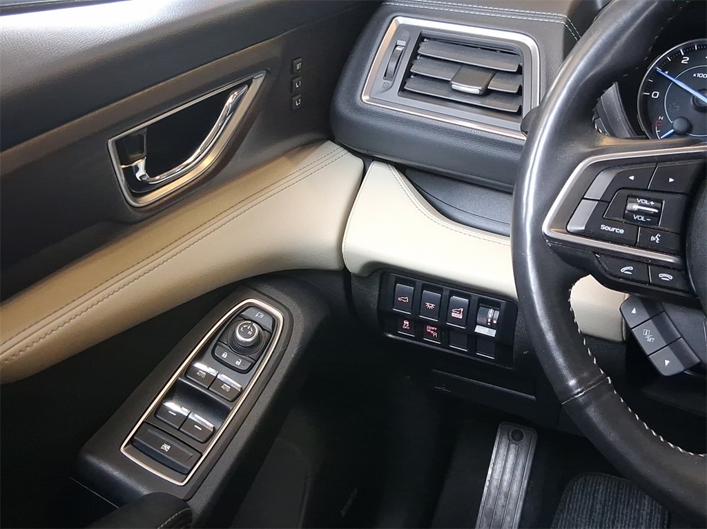 2022 Subaru Ascent Touring photo 12