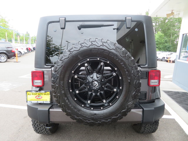 2017 Jeep Wrangler Unlimited Sahara photo 4