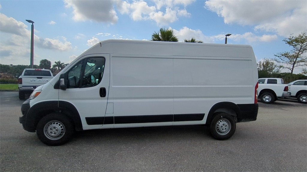 2025 Ram ProMaster 2500 photo 3
