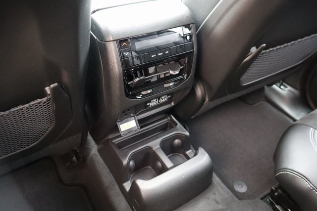 2025 Jeep Grand Cherokee Altitude X photo 31