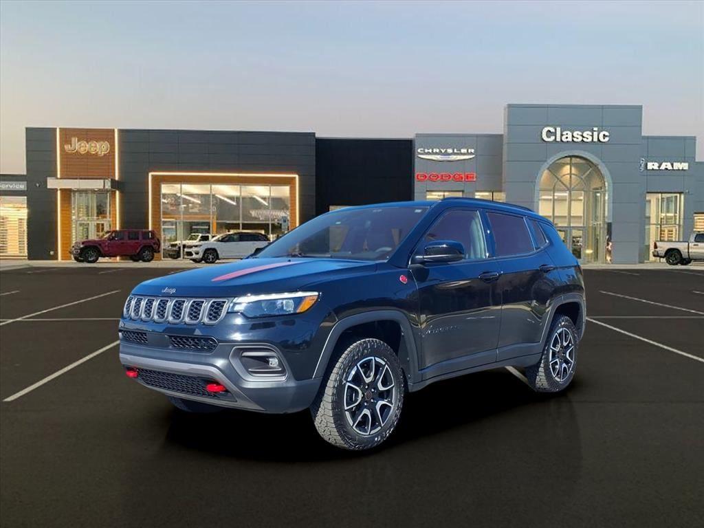2025 Jeep Compass Trailhawk's photo