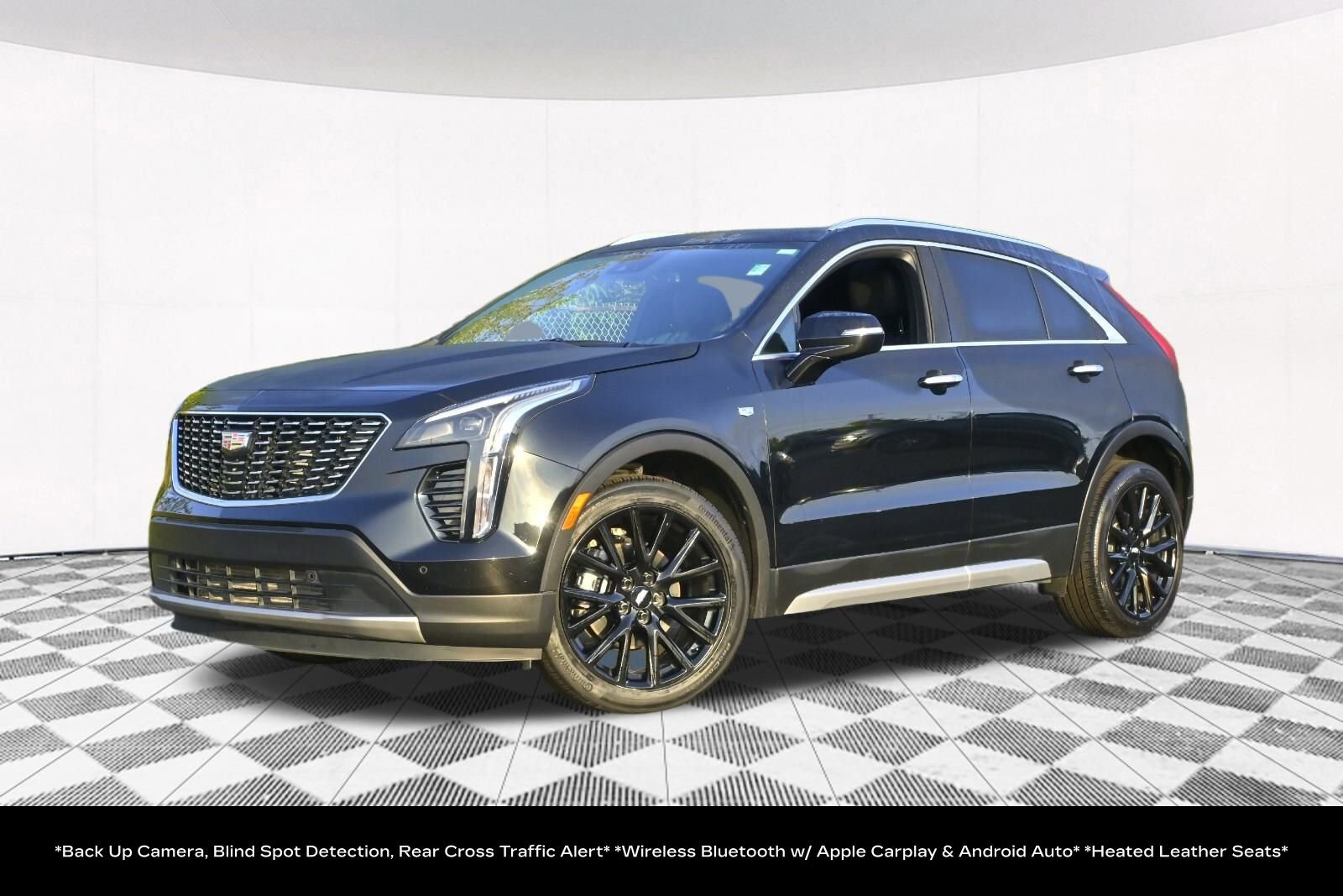 2023 Cadillac XT4 Premium Luxury photo 2