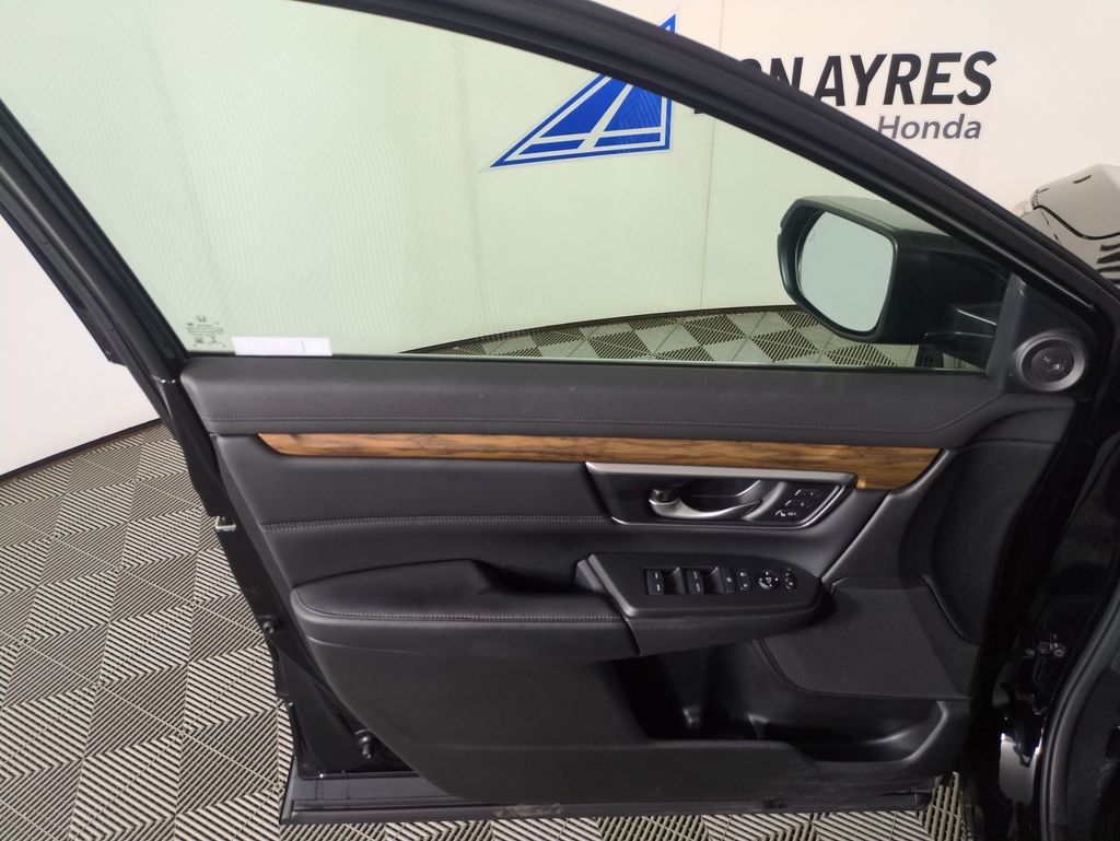 2021 Honda CR-V Hybrid Touring photo 9