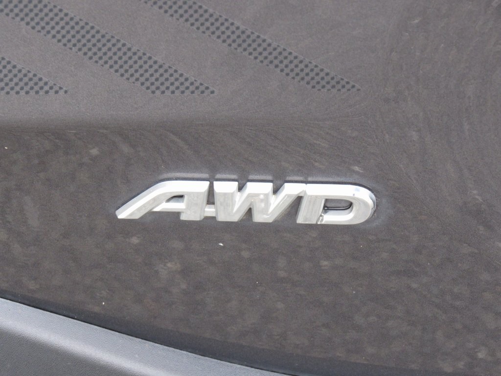 2022 Toyota RAV4 Hybrid LE photo 2