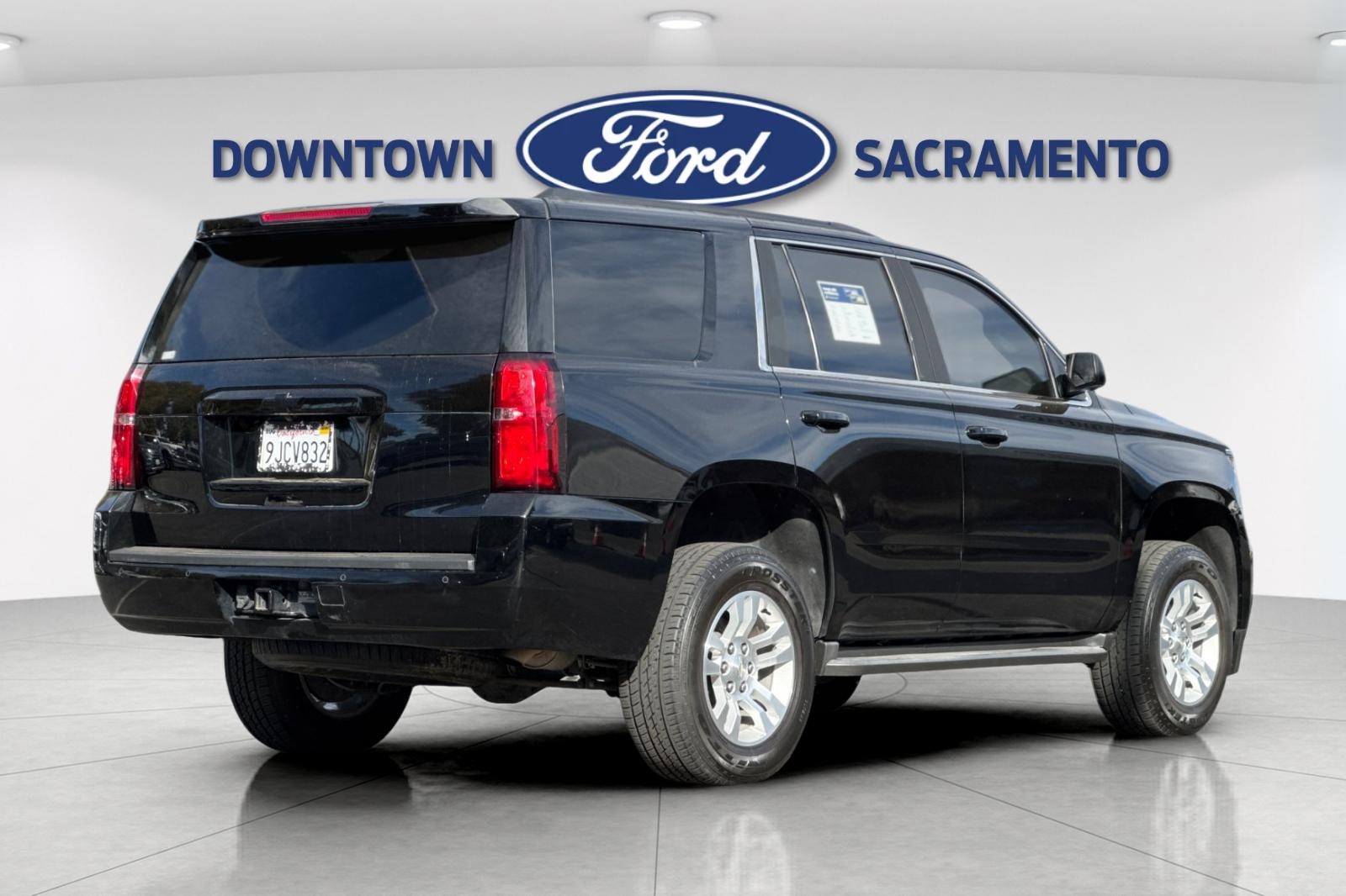 2019 Chevrolet Tahoe LS photo 2