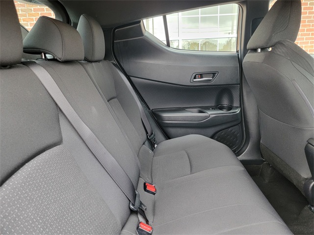 2018 Toyota C-HR XLE photo 12