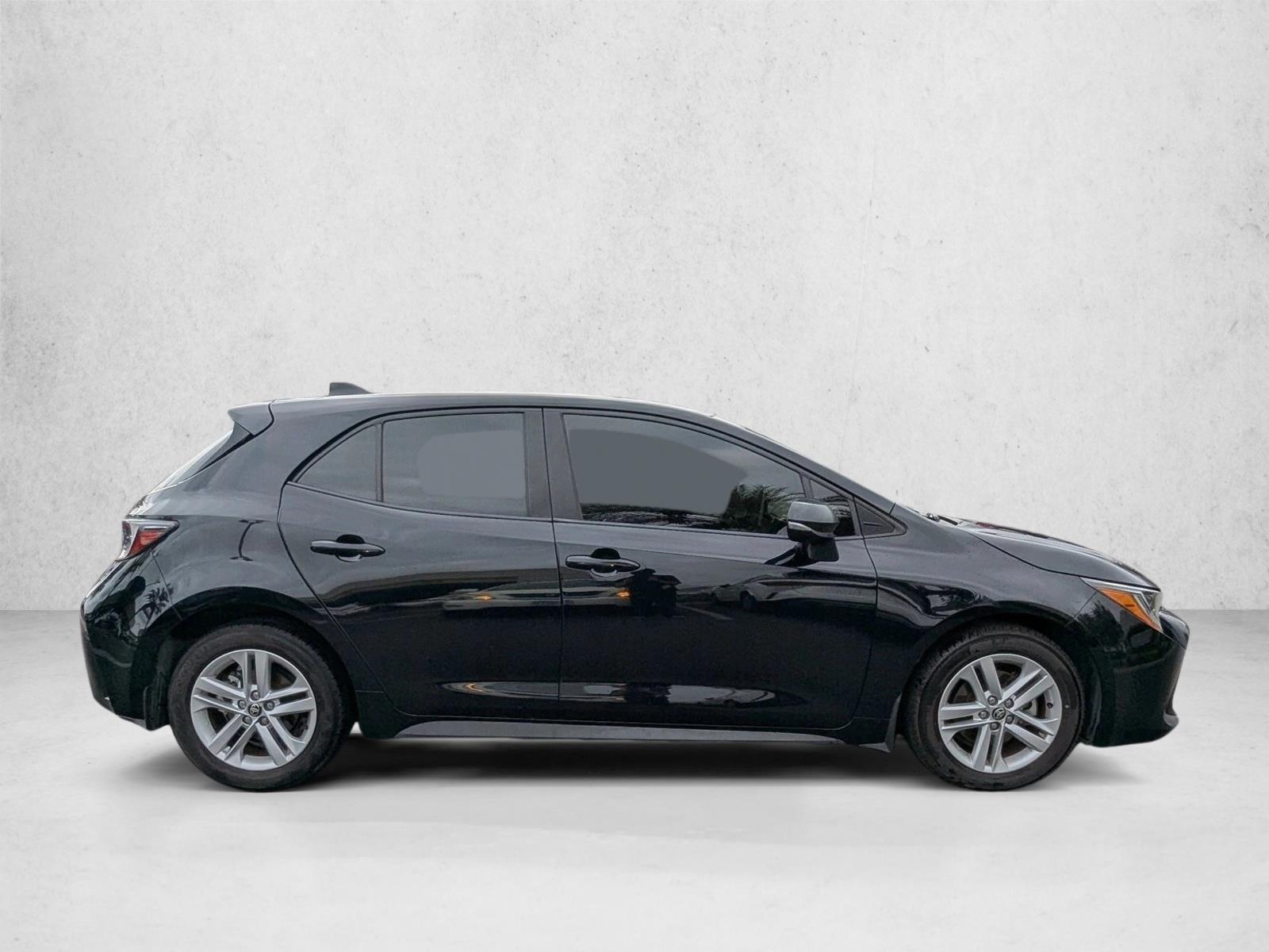 2022 Toyota Corolla SE photo 4