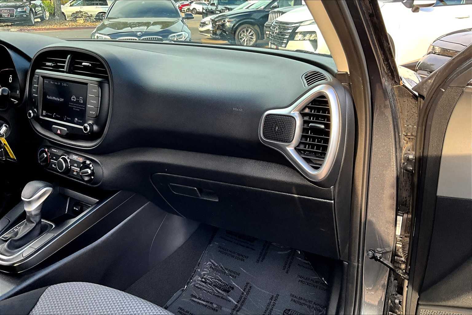 2023 Kia Soul LX S photo 15