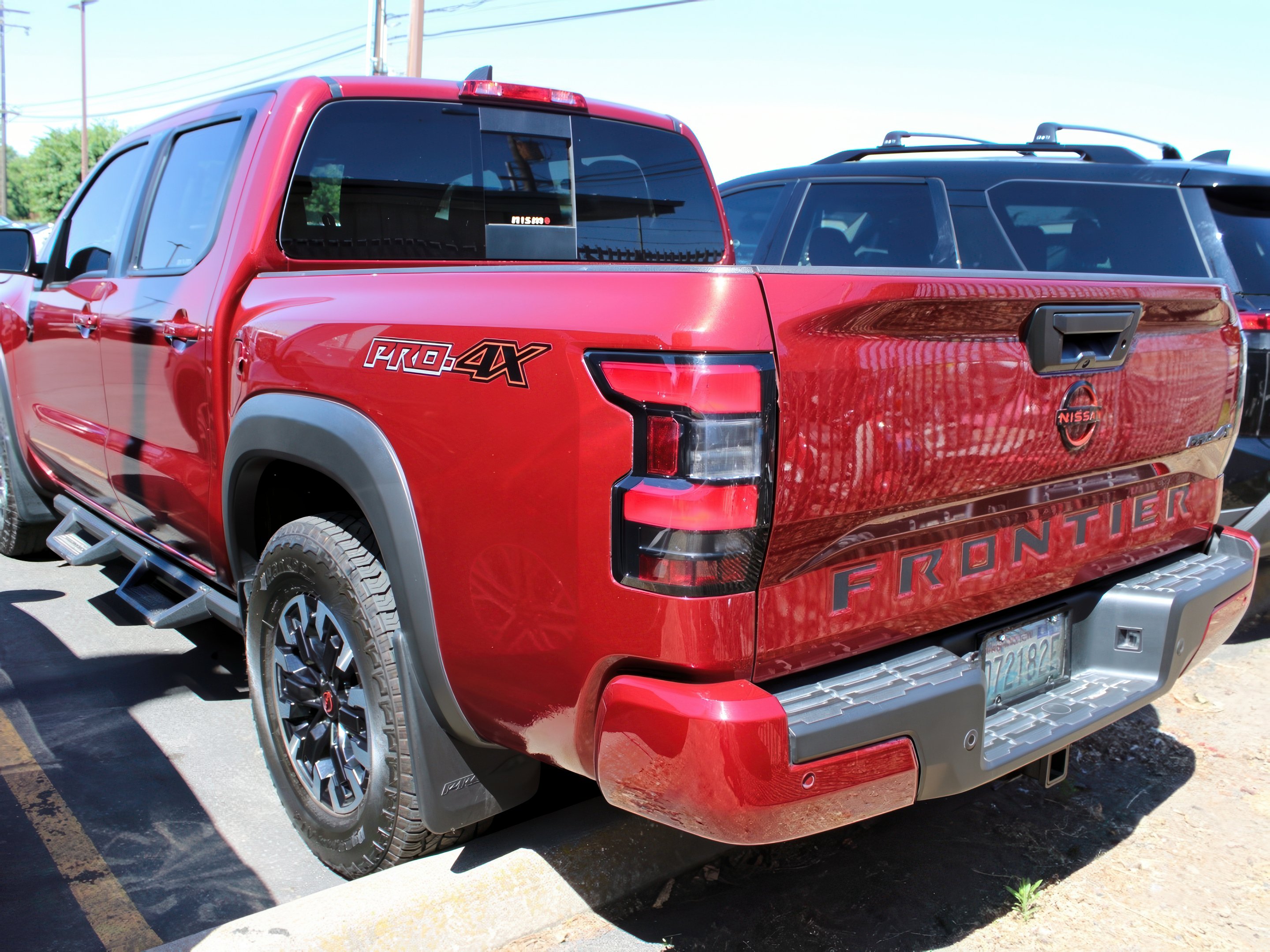 2024 Nissan Frontier PRO-4X photo 2