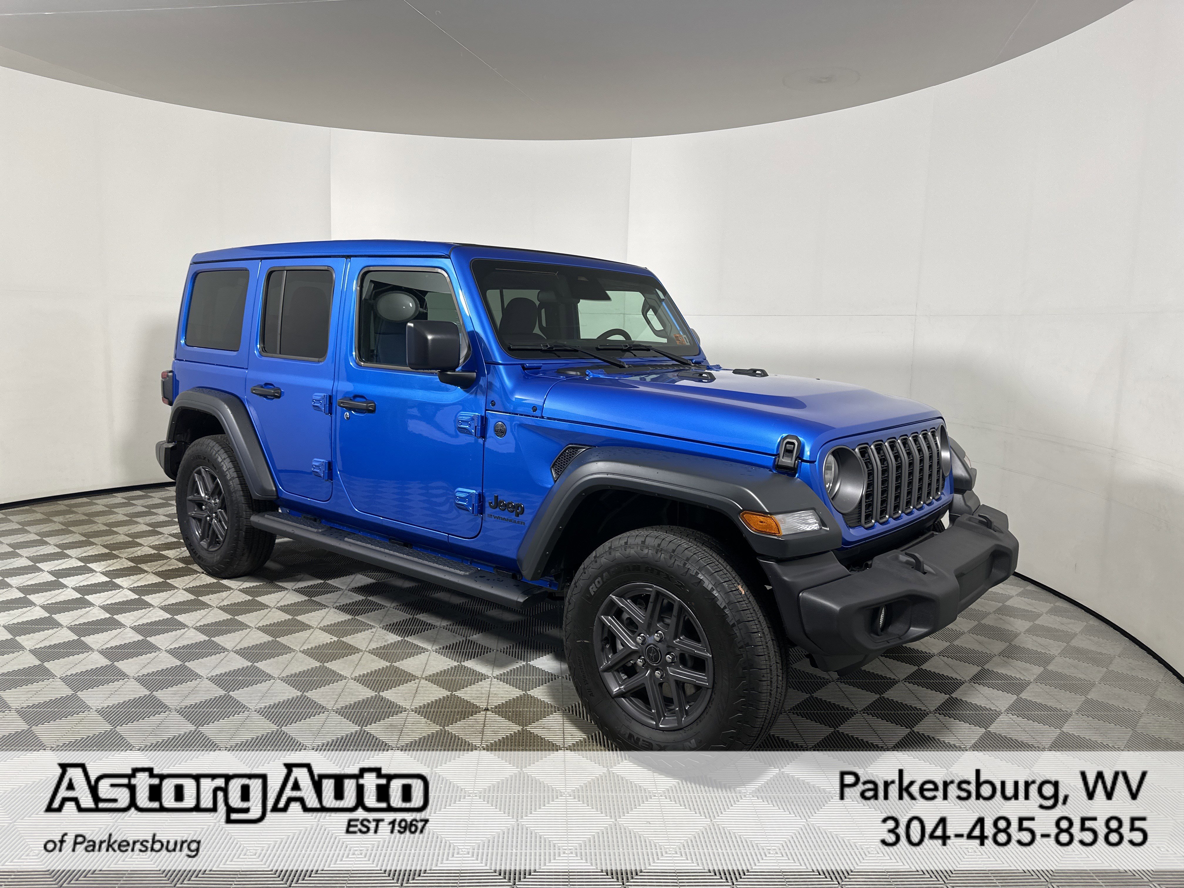 2025 Jeep Wrangler 4-Door Sport S's photo