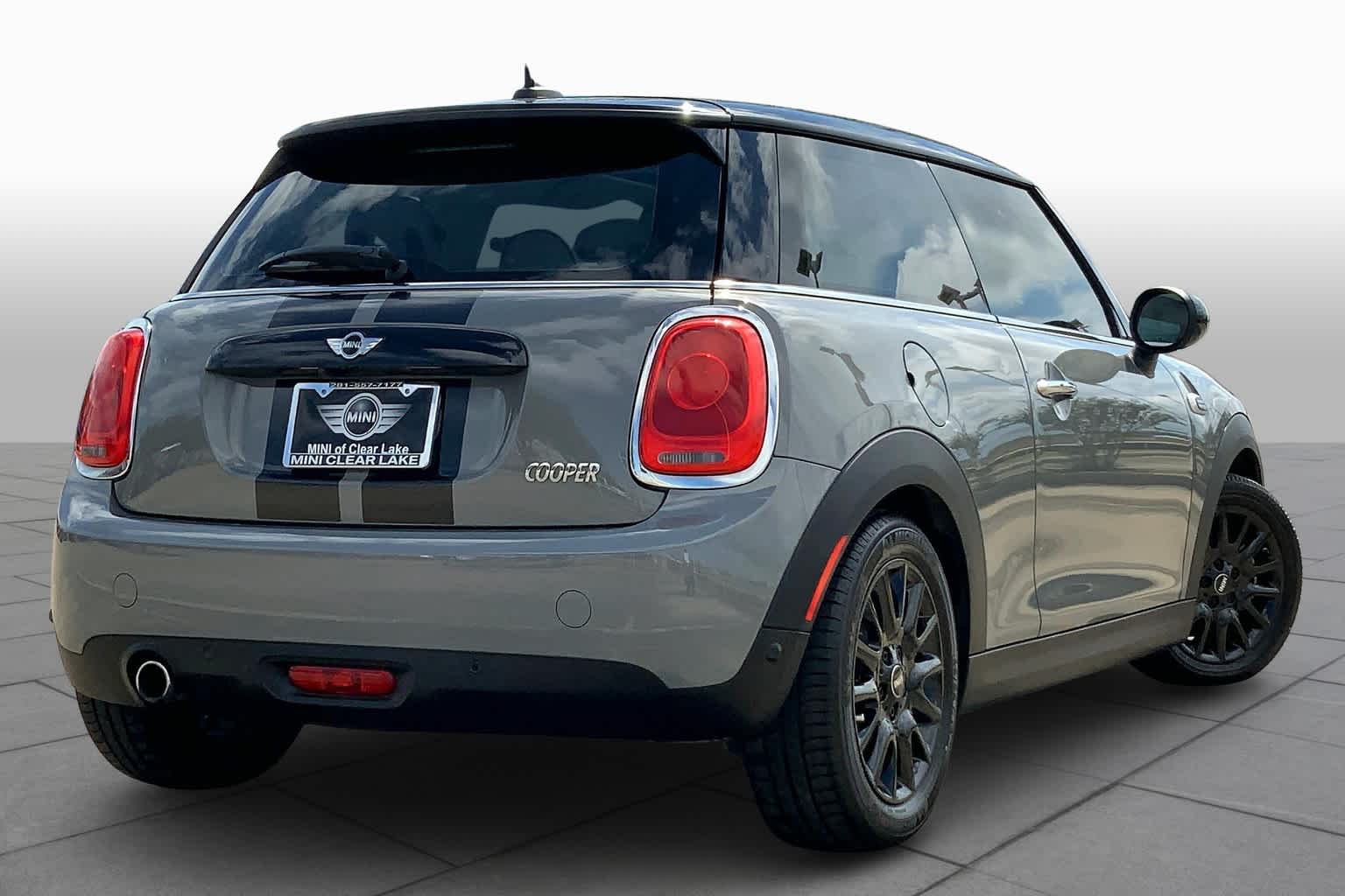 2018 Mini Cooper 2 Door Hardtop photo 6