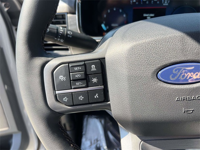 2025 Ford F-150 Lariat photo 16