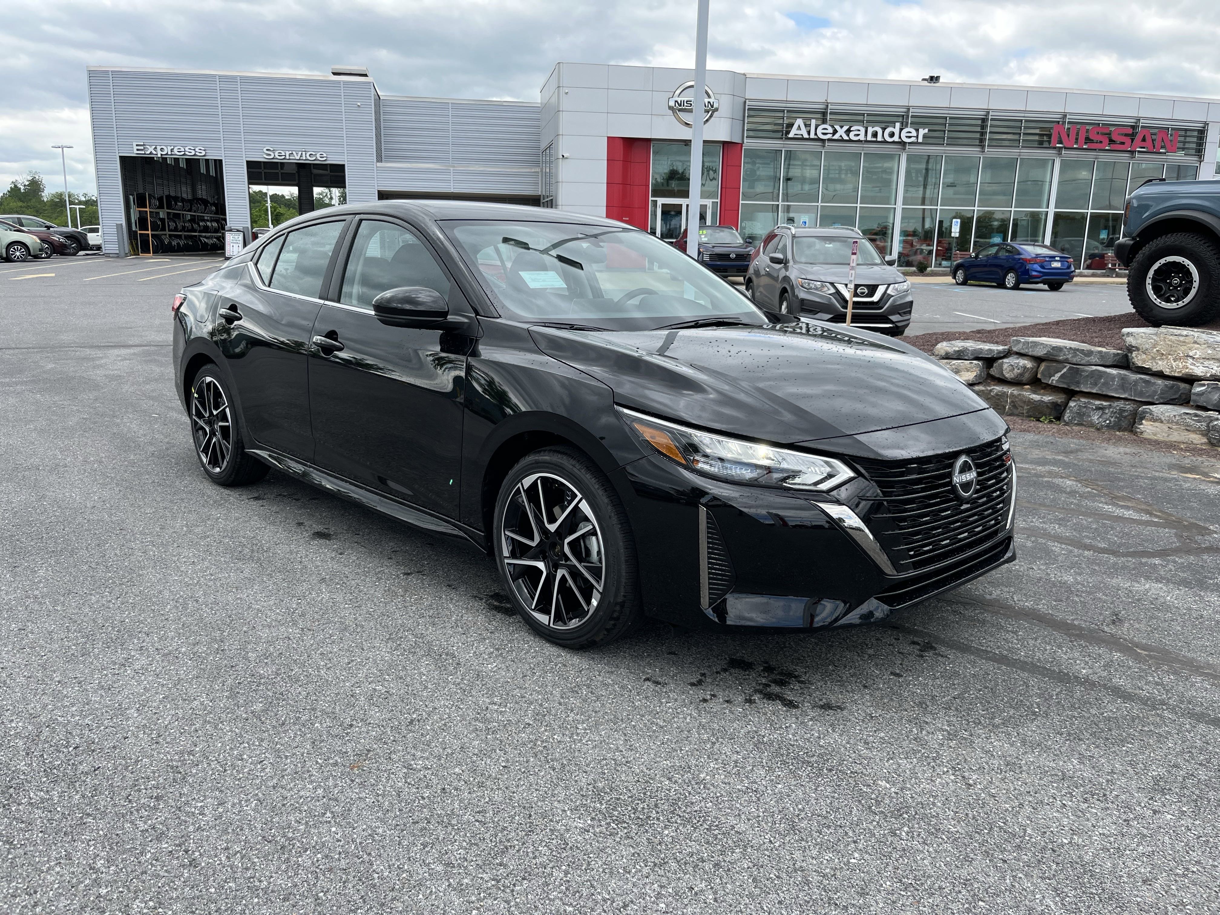 2025 Nissan Sentra SR