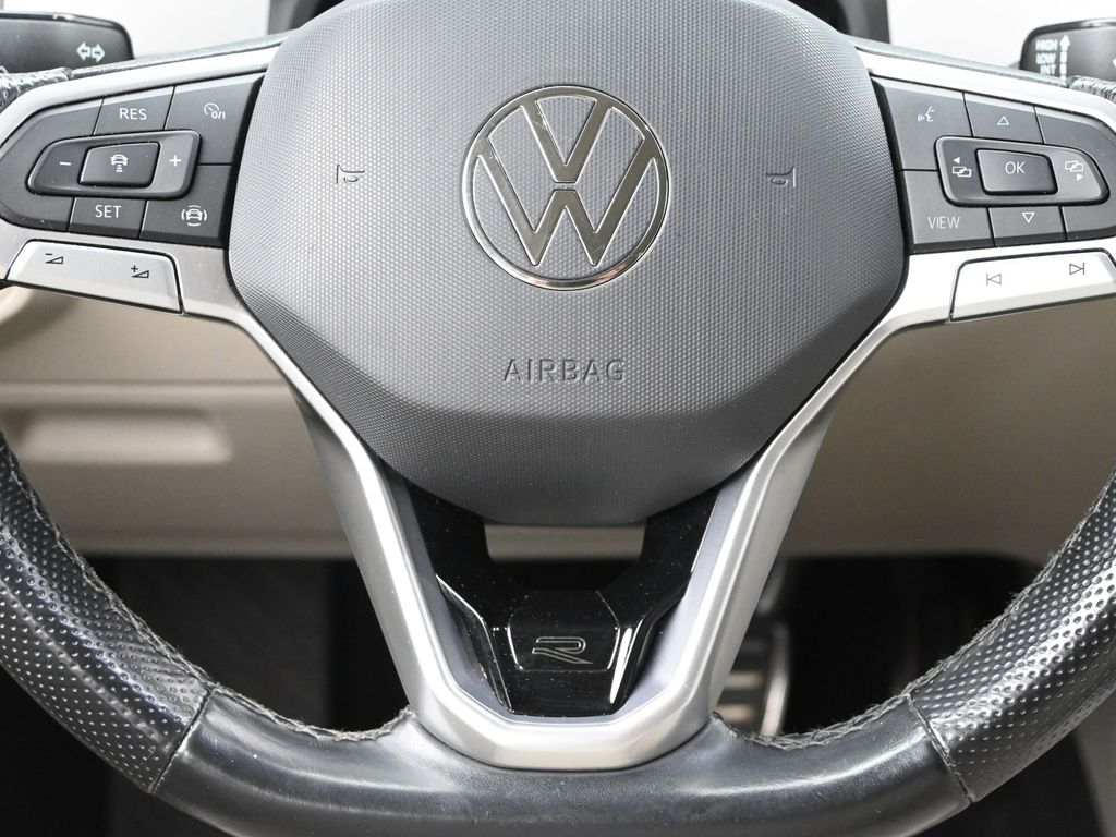 2021 Volkswagen Atlas V6 SE Technology R-Line photo 11