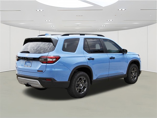 2025 Honda Pilot TrailSport photo 3