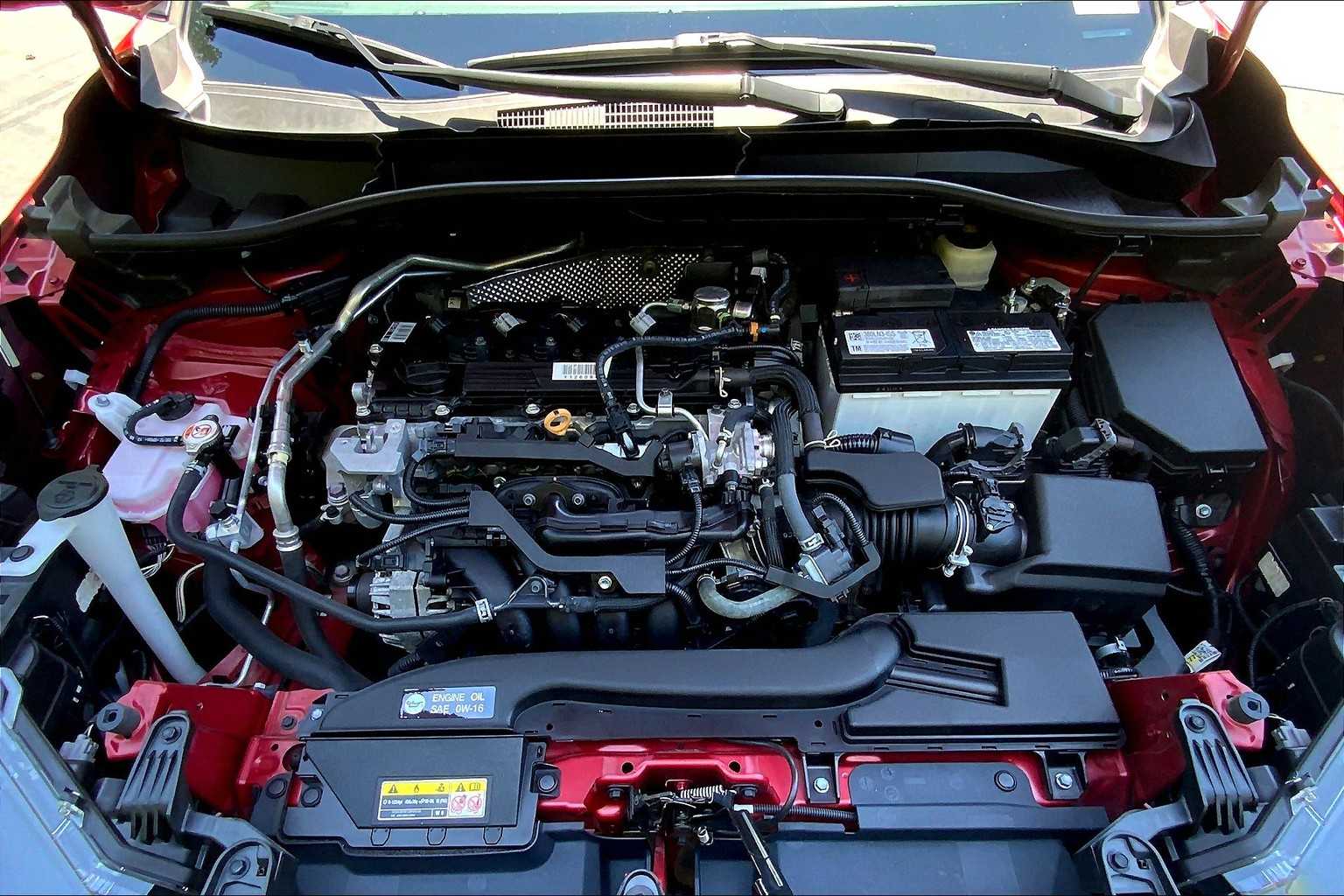2022 Toyota Corolla Cross LE photo 26