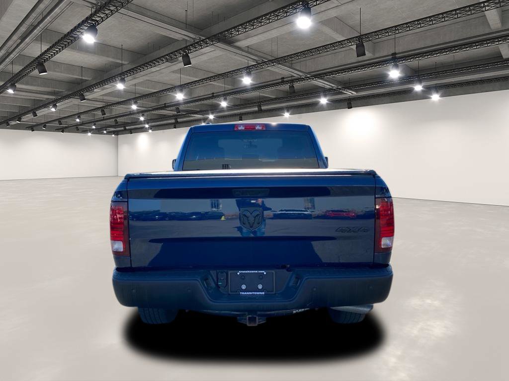 2022 Ram 1500 Classic Warlock photo 4