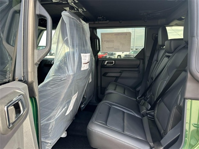 2025 Ford Bronco Outer Banks photo 4