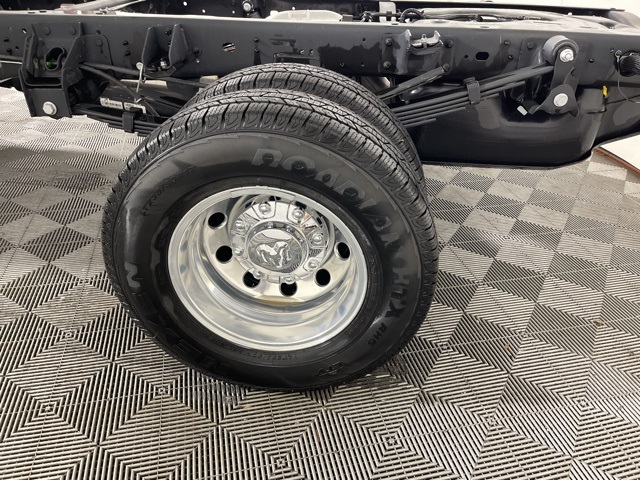 2025 Ram 3500 Tradesman photo 5