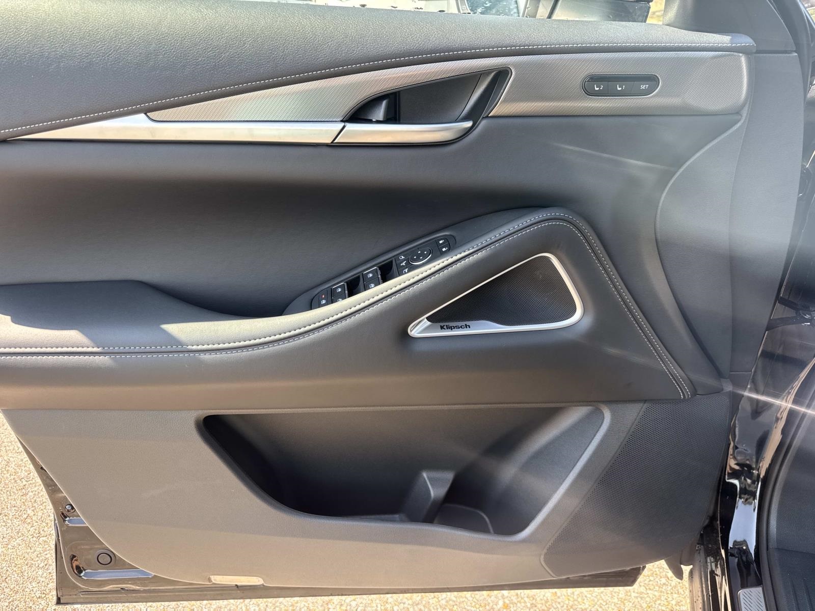 2026 Infiniti QX60 Luxe photo 13