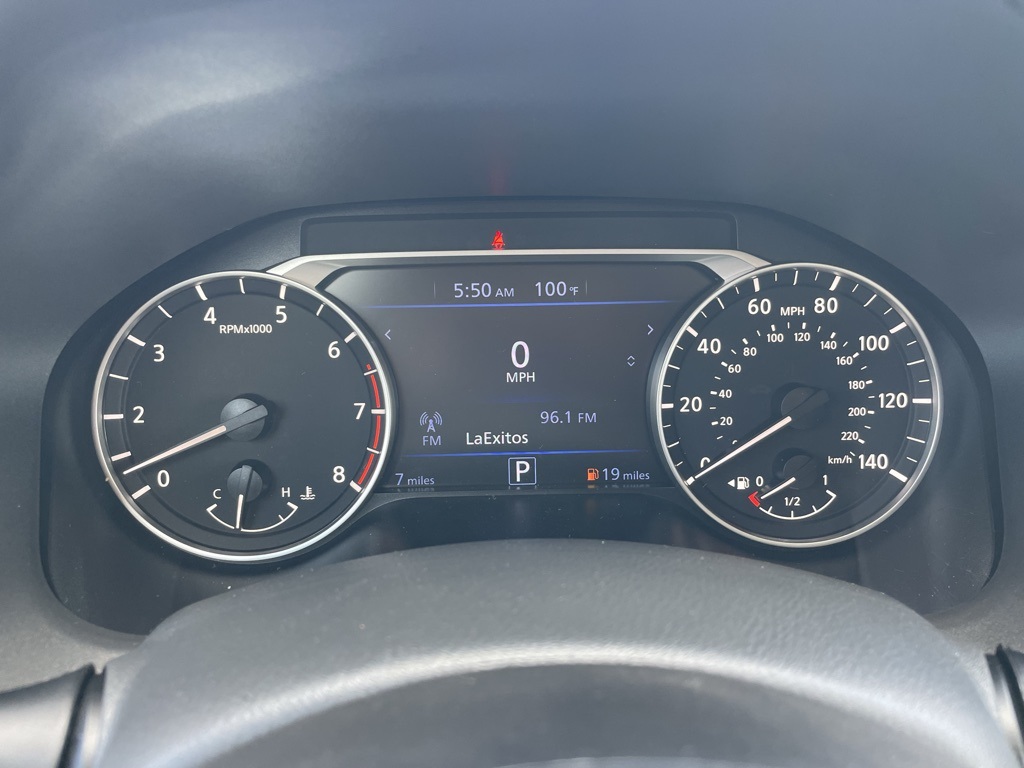 2025 Nissan Altima SR photo 11