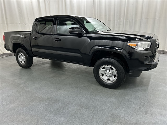 2020 Toyota Tacoma SR's photo