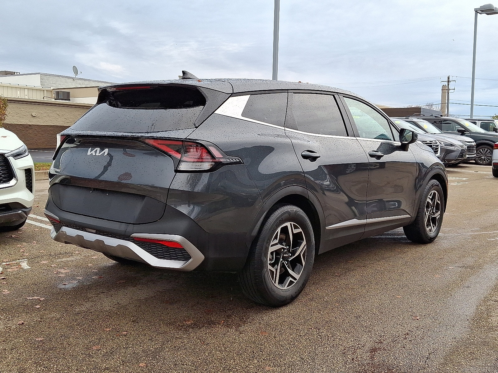 2024 Kia Sportage LX photo 3